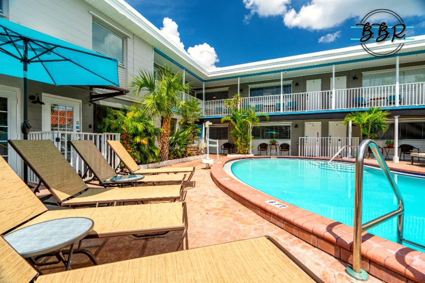 Boutique Beach Retreat St. Pete Beach Exterior foto