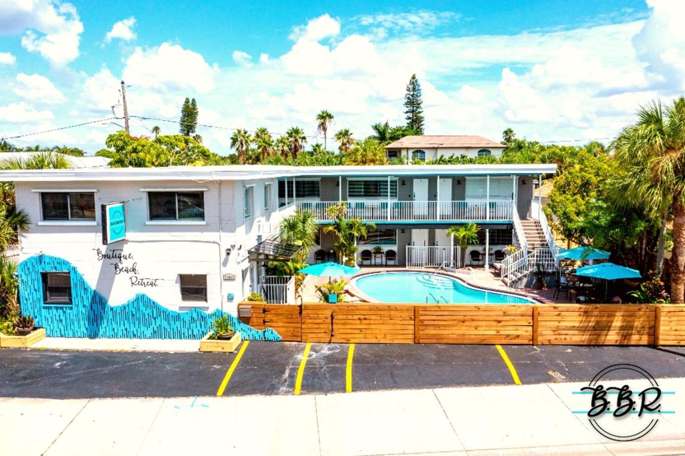 Boutique Beach Retreat St. Pete Beach Exterior foto