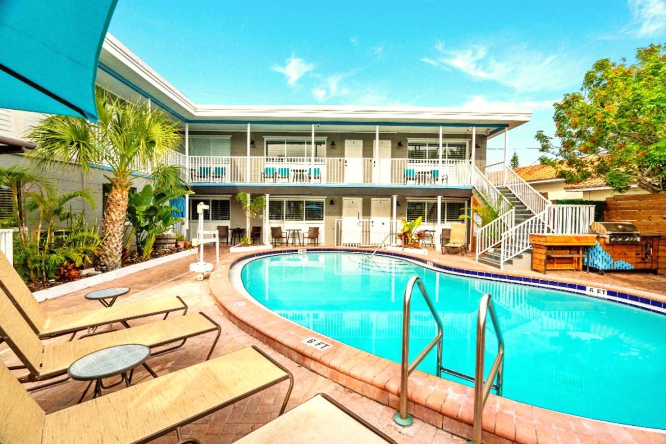 Boutique Beach Retreat St. Pete Beach Exterior foto