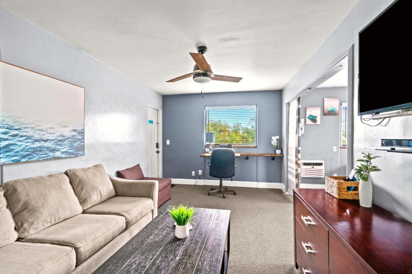 Boutique Beach Retreat St. Pete Beach Exterior foto
