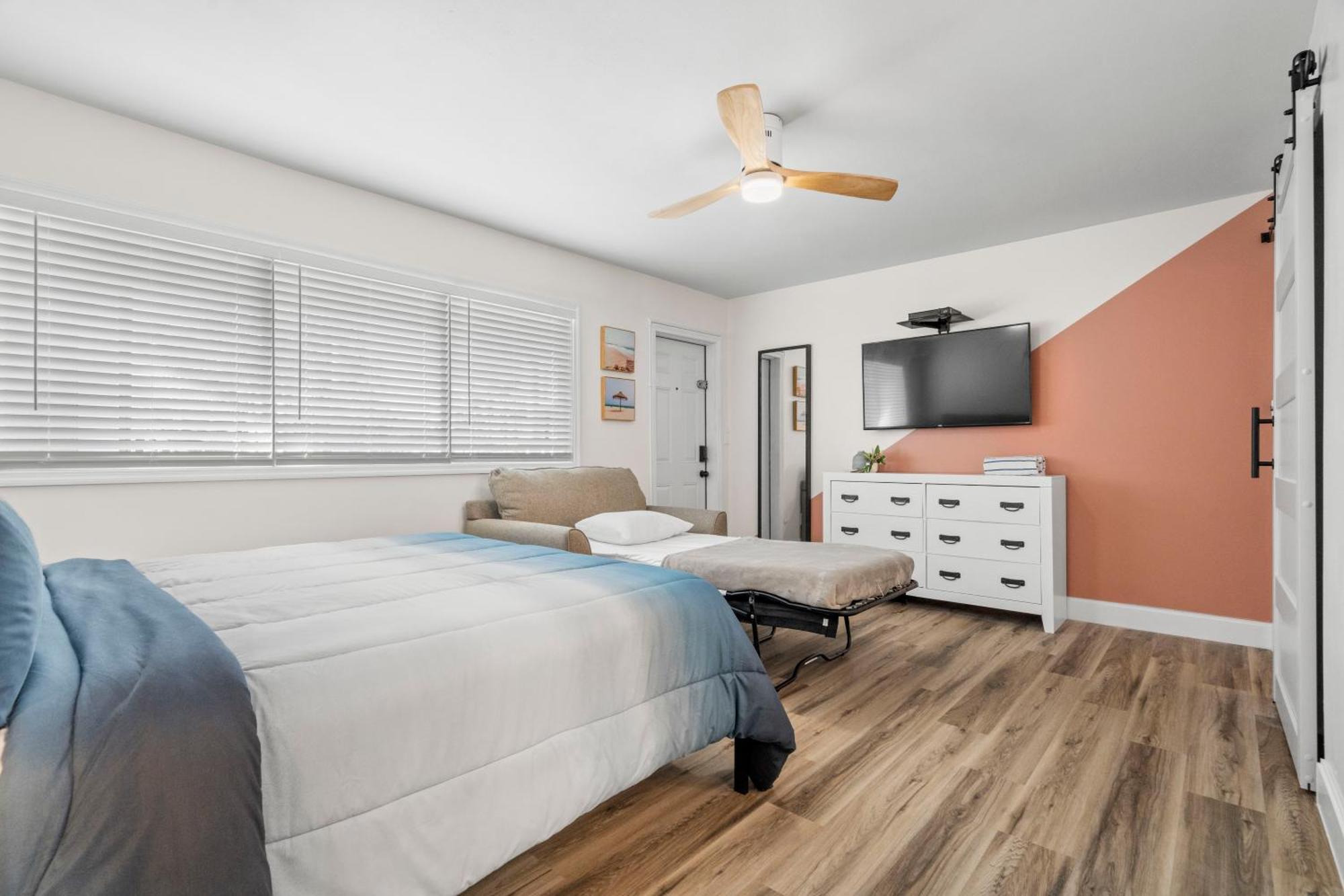 Boutique Beach Retreat St. Pete Beach Exterior foto